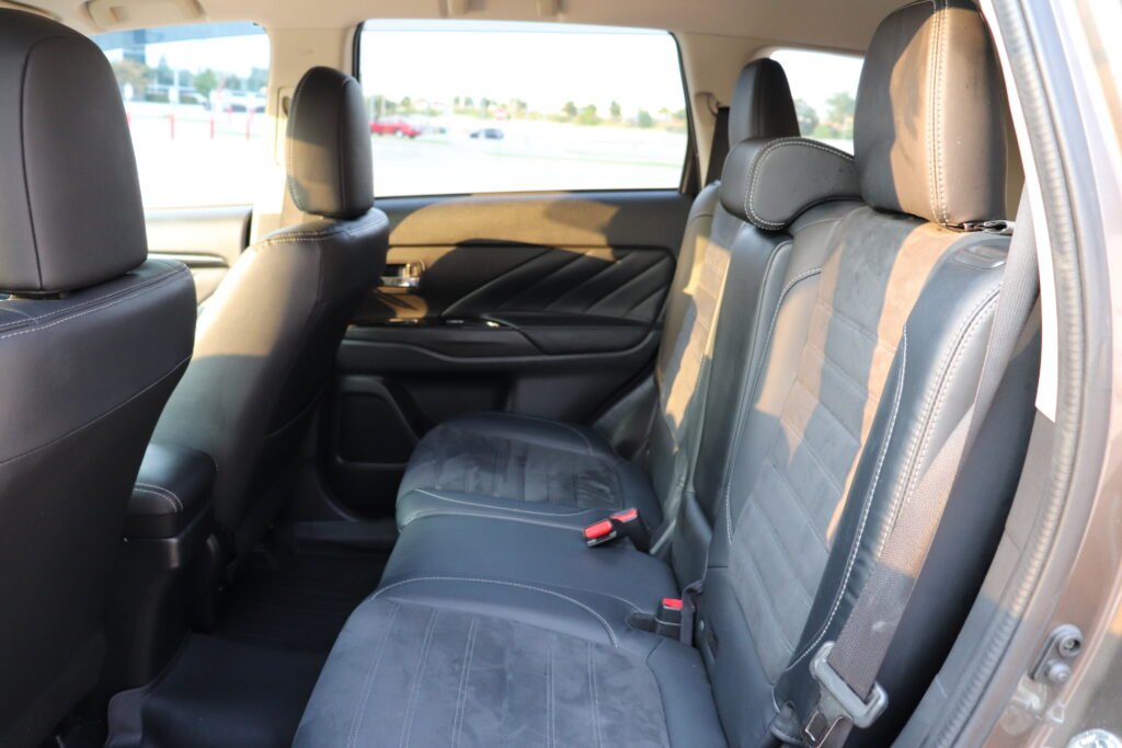 2018 Mitsubishi Outback PHEV