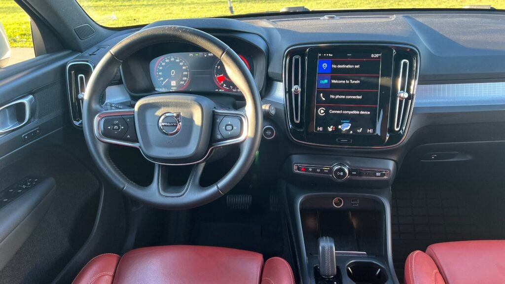 2020 Volvo XC40